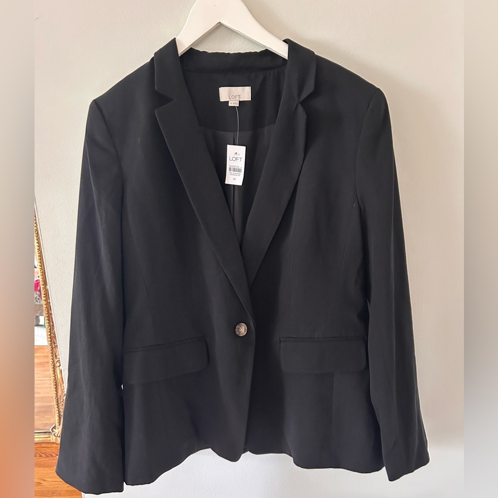 LOFT NWT Black Tailored lined Blazer size 14